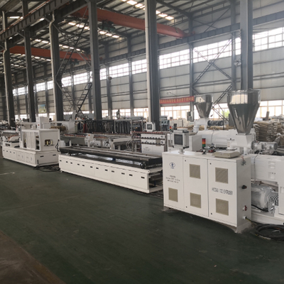 Línea de extrusión para la fabricación de tarimas WPC PE de un solo paso HYPET Shenzhen, fabricante de líneas de producción de coextrusión WPC