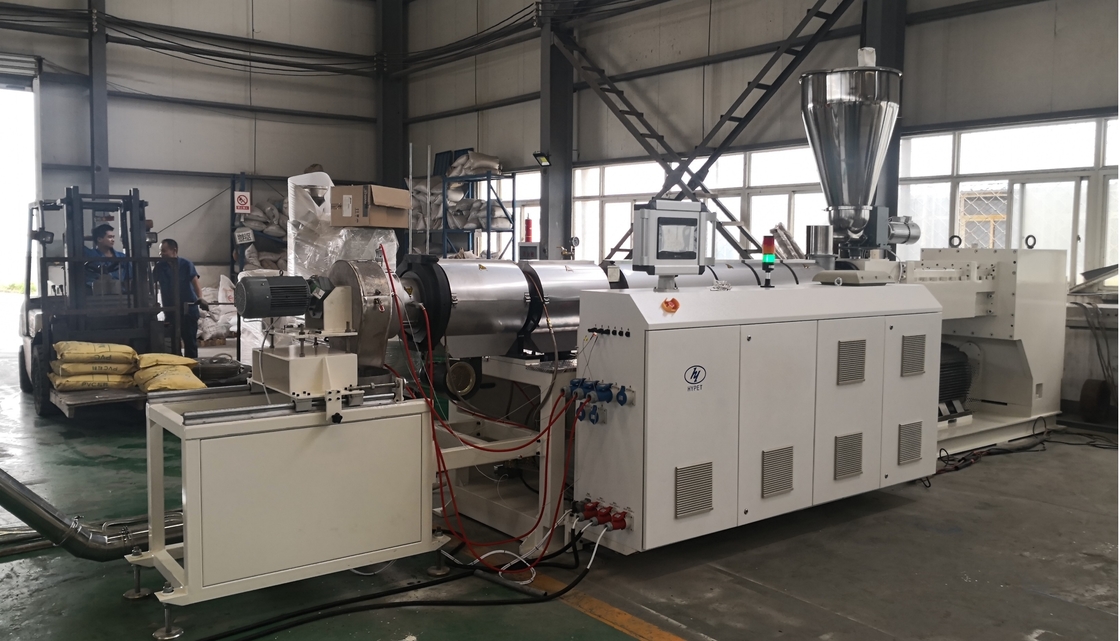 Extrusora paralelas de doble tornillo con reductor intergral Contador de rotación de tubos de PVC Granulado de fabricación de la máquina HYPS67/27