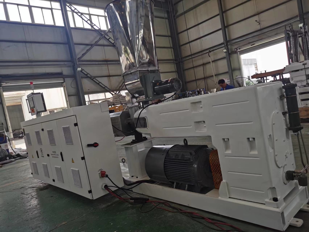 Fabricado en China UPVC CPVC OPVC PVC extrusora paralela de doble tornillo HYPS92/28 con alta capacidad de salida y menos potencia