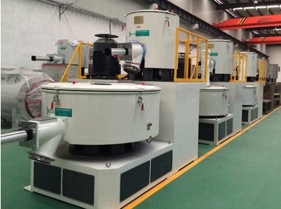 SRL Mezcla vertical de PVC en caliente/frío mezcladora de alta velocidad de mecanizado 300/600L para productos de PVC y pellets de alto relleno