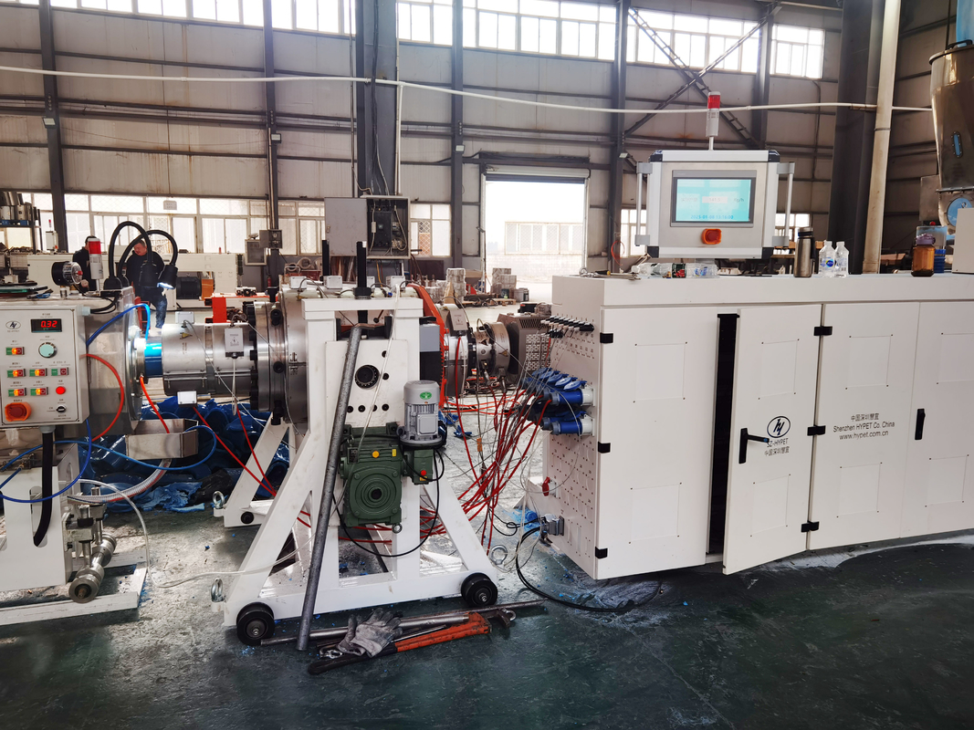 Línea de producción de tuberías de PVC de 250-630 mm / 315-800 mm 380V / 3P / 50Hz Línea de extrusión de tuberías de PVC