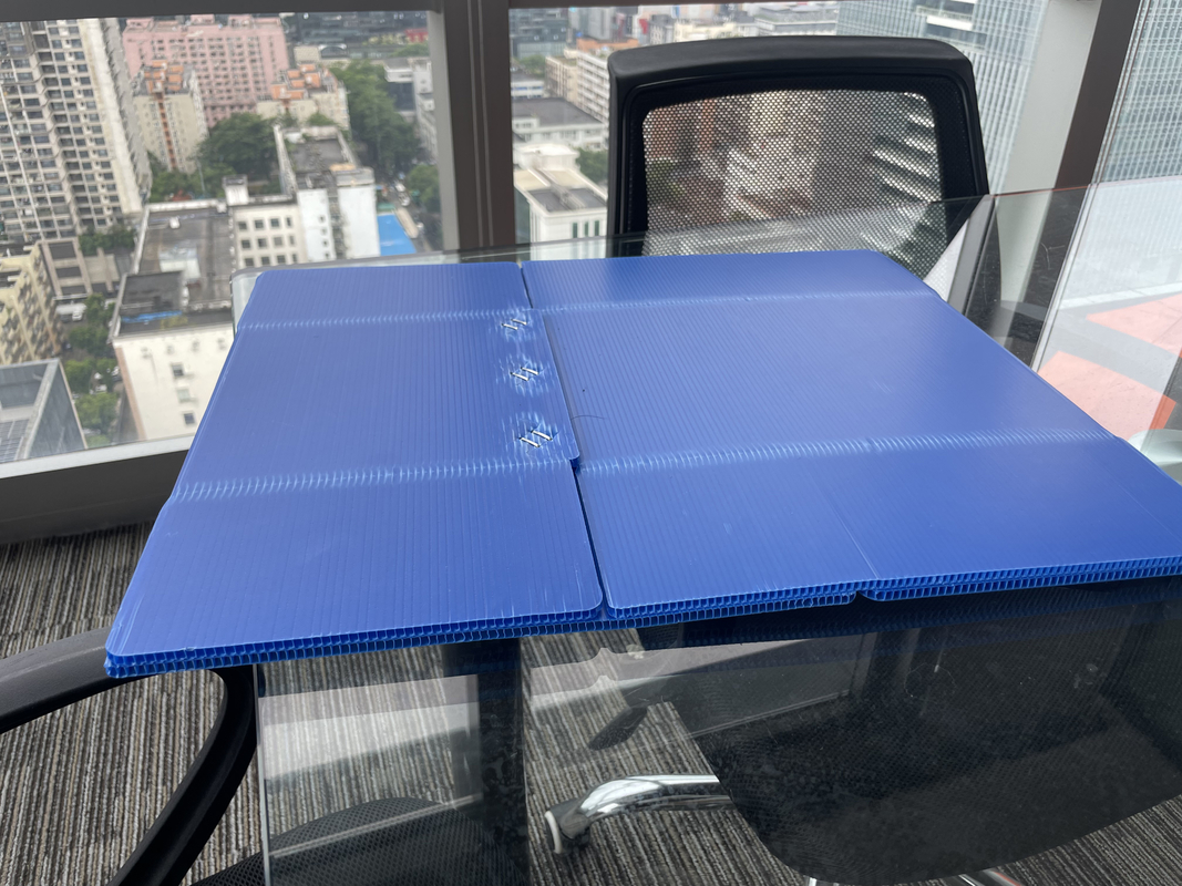 1400 / 1800mm PP máquina de cartón hueco de rejilla de plástico de procesamiento de PP línea de extrusión de cartón hueco