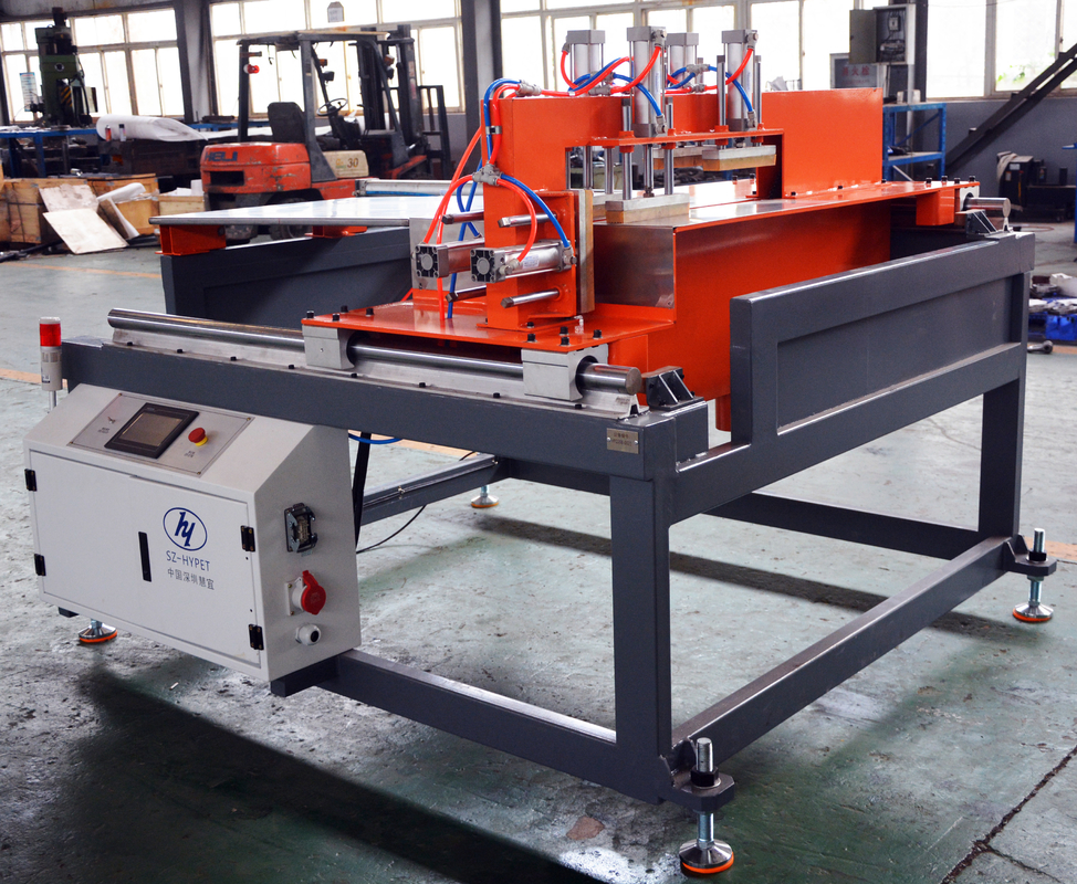 2200 / 2600mm PP máquina de placa de rejilla hueca 150kw de potencia PP línea de extrusión de placa hueca