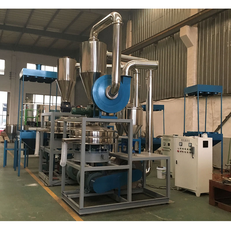 Máquina de extrusión de plástico con doble tornillo cónico para refrigeración y reciclaje de agua a una velocidad de 15 m/min